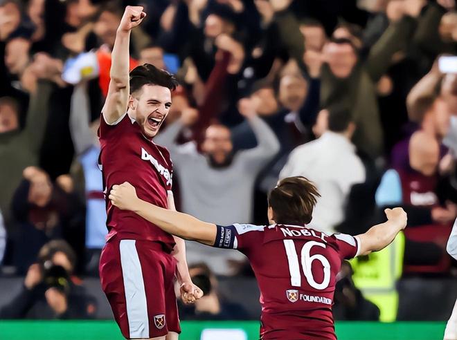 前裁判：布鲁日球员确实对什琴斯尼犯规了，但后者也存在失误